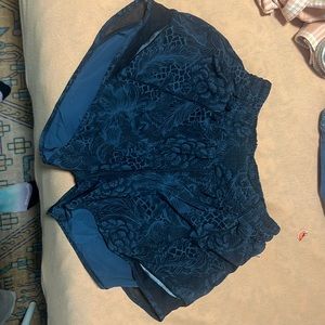 Lululemon Running shorts, size 2, navy blue pattern